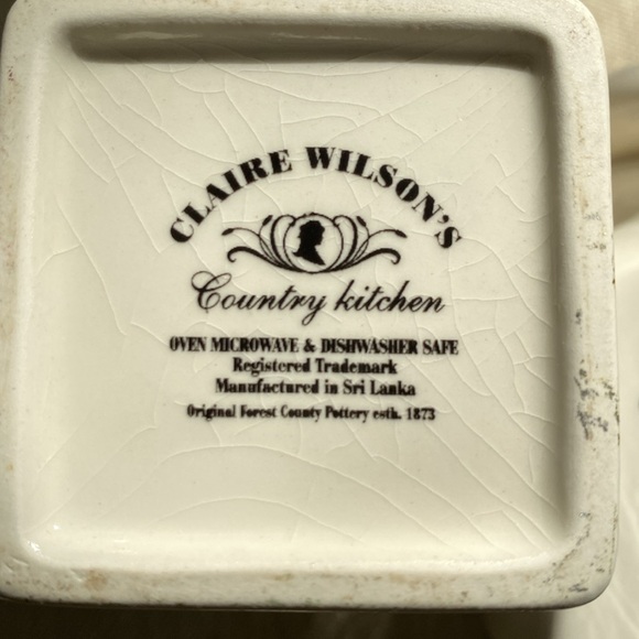 Clair Wilson’s Country Kitchen Spice Jars set of 4 - Picture 5 of 8